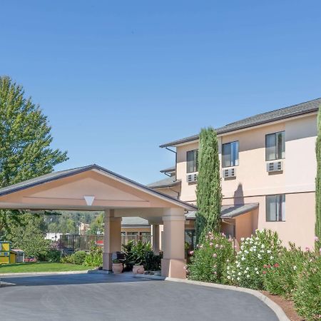 Super 8 By Wyndham Grants Pass 모텔 외부 사진