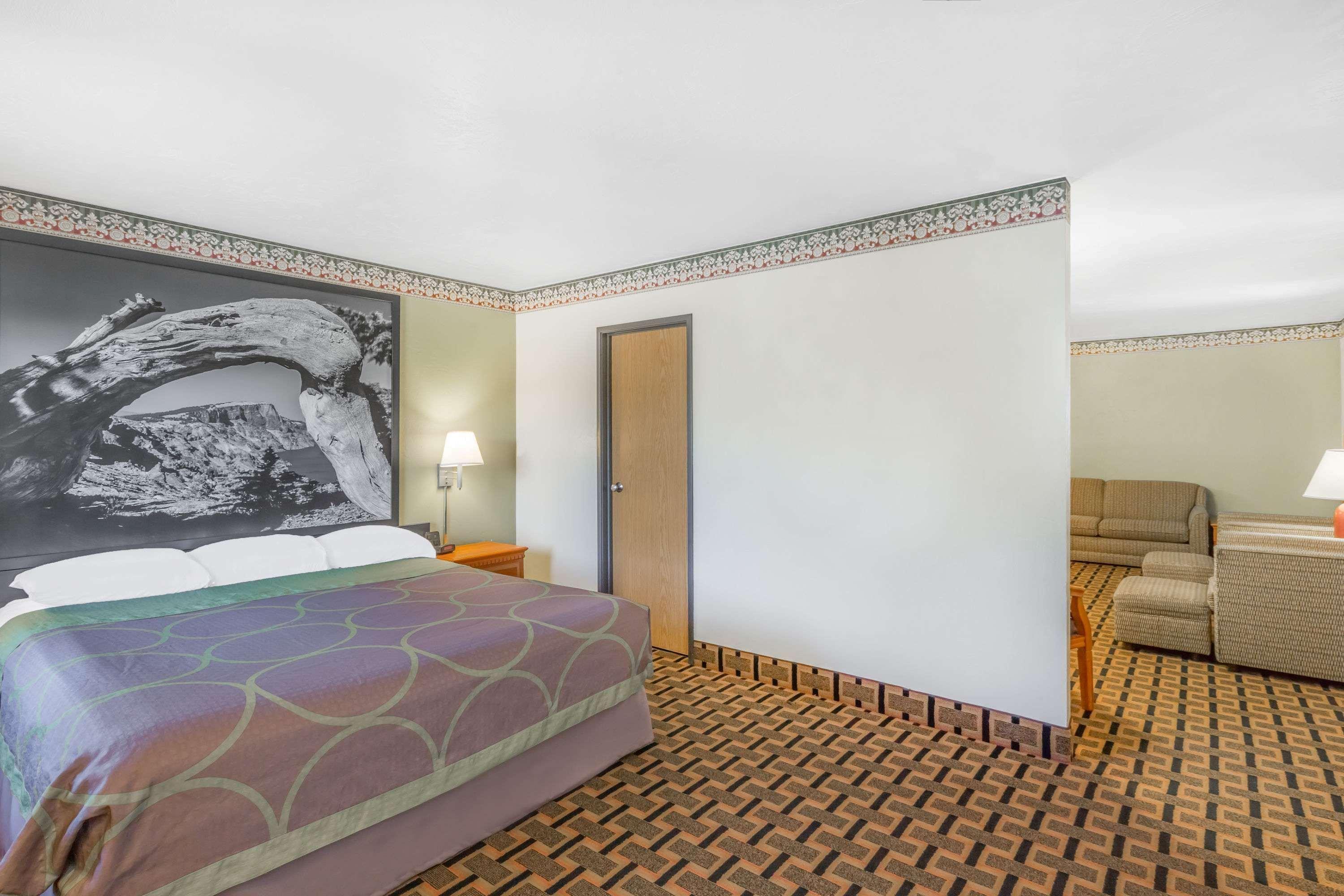 Super 8 By Wyndham Grants Pass 모텔 외부 사진